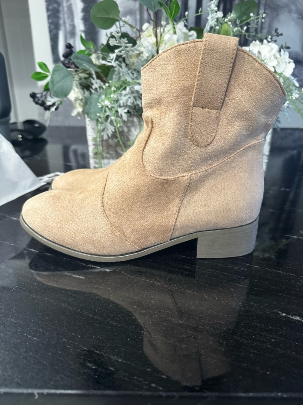 Suede Ankle Boots in Tan Booties. EU 38 / US Women’s 7.5–8 - Picture 3 of 5